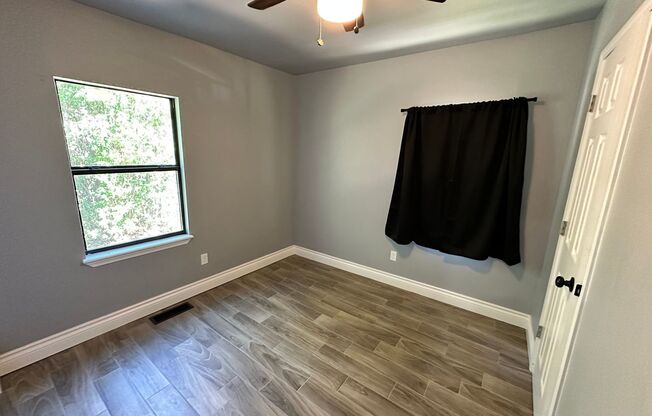 2 beds, 1 bath, $1,350