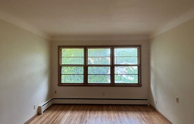 1330 Saint Clair Ave