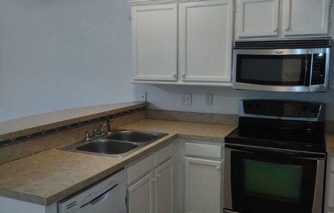 1 bed, 1 bath, $1,195, Unit Unit #239