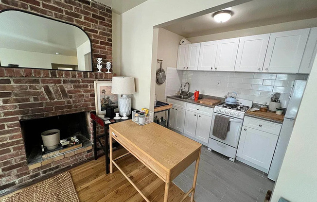329 E 63 ST