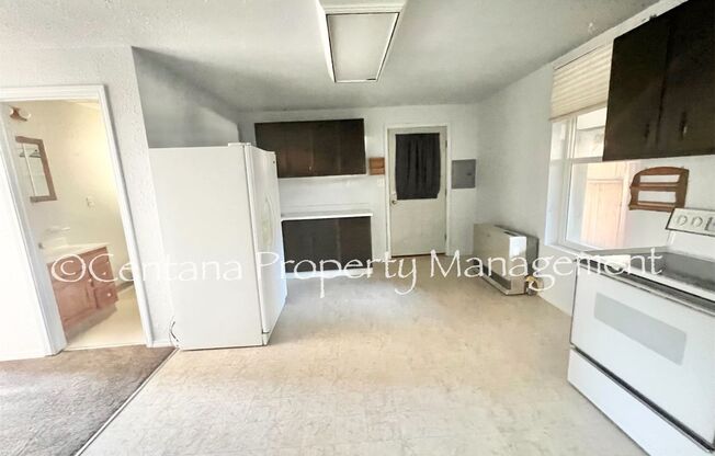 2 beds, 1 bath, $1,250, Unit Downstairs