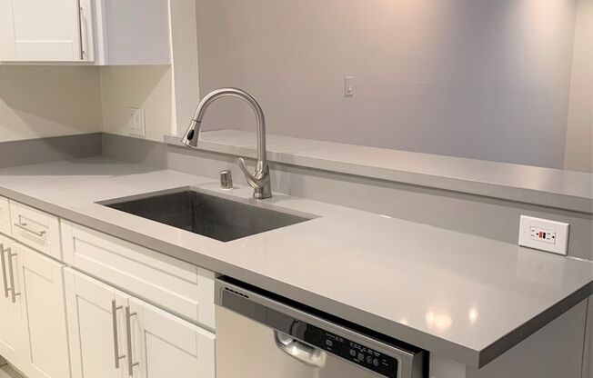 1 bed, 1 bath, 700 sqft, $1,814, Unit 312