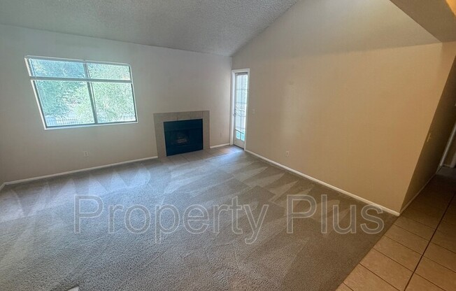 1075 E Chandler Blvd