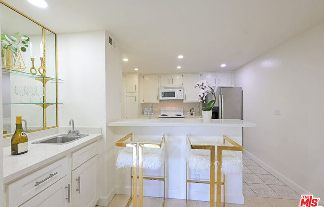 2 beds, 2 baths, 1,340 sqft, $4,295, Unit 414