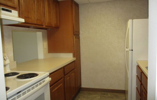 Pennwood Square 516-520 Rebecca Ave.