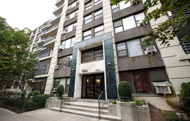 98 40 64 AVE