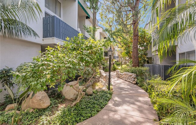 1 bed, 1 bath, 758 sqft, $2,200, Unit 203