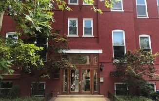 301 G Street NE Unit 16