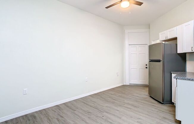 2 beds, 1 bath, 650 sqft, $1,850, Unit Unit 1