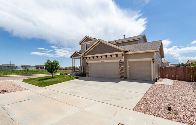 Spacious 5-Bedroom Home with Finished Basement!!!