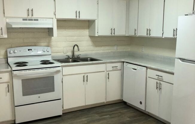 2 beds, 1 bath, 845 sqft, $1,125, Unit 511