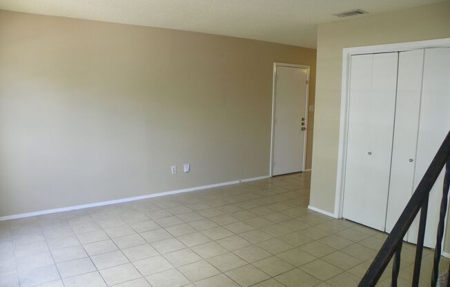 2 beds, 1.5 baths, 1,147 sqft, $1,475, Unit 101