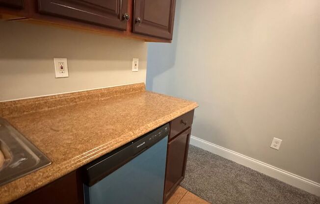 1 bed, 1 bath, 800 sqft, $1,100, Unit 2