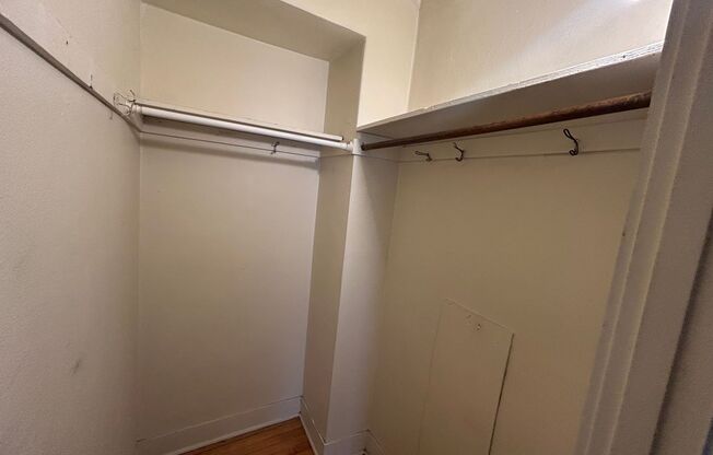 1 bed, 1 bath, $1,195, Unit 60