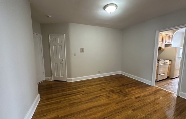 1 bed, 1 bath, 775 sqft, $2,800, Unit 516