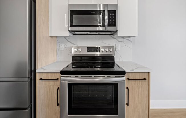 3 beds, 3 baths, 1,250 sqft, $1,795, Unit 3928-02