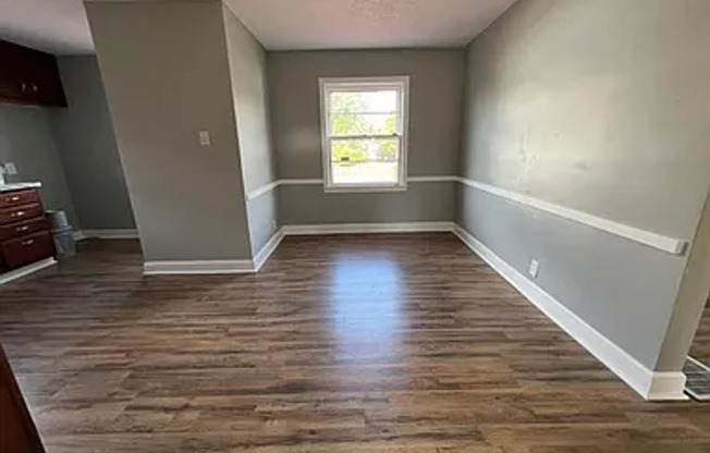 511 FREEMAN DR