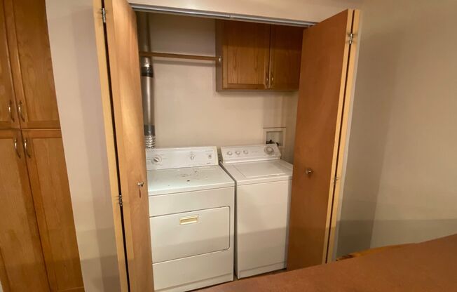 3 beds, 1 bath, $2,500