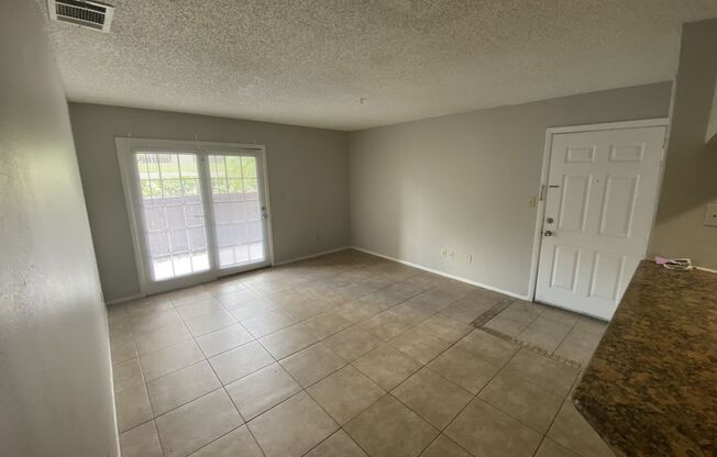 1 bedroom 1 bath washer and dryer include