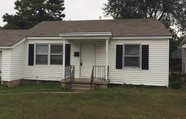 Very Nice 2 Bedroom 1 Bath Home in Great Location!  $995!