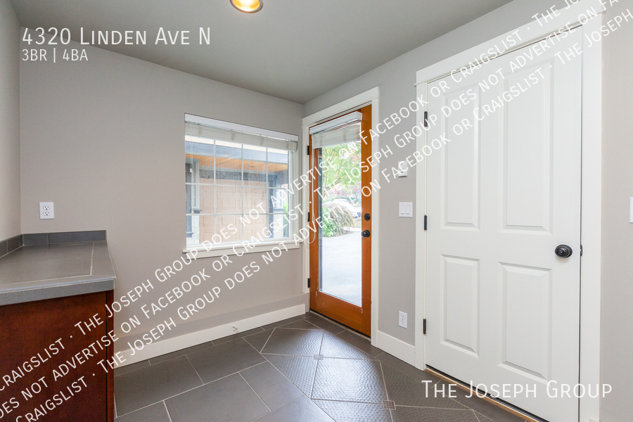 4320 Linden Ave N