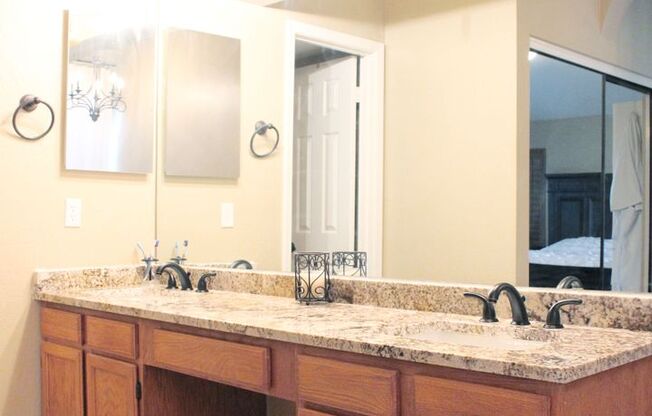 3 beds, 2.5 baths, $2,800