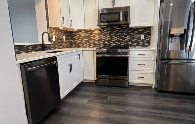 Beautiful 2BR 2BA 3 level townhome located in the Bowling Brook Farms Community