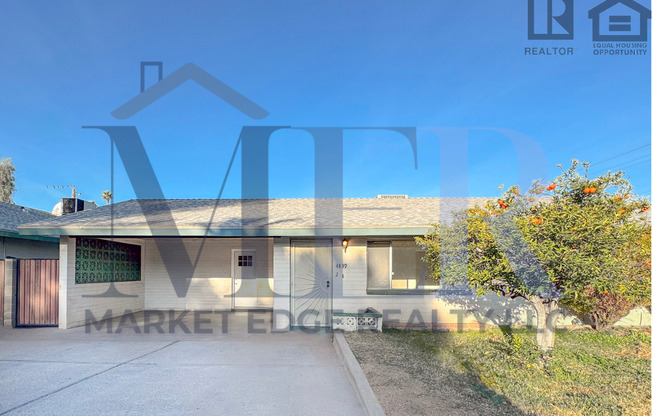 3Bed/2Bath Apartment at 48th St/Thomas! Move-In Ready on 05/14/2026!--FENCED-IN YARD! NO HOA!