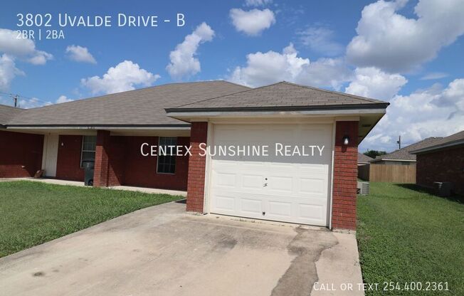 3802 UVALDE DR