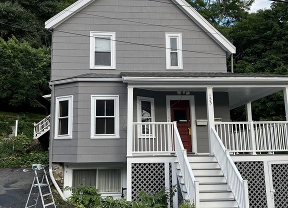 133 BRATTLE ST