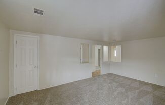 3 beds, 1 bath, 900 sqft, $2,275, Unit 8101