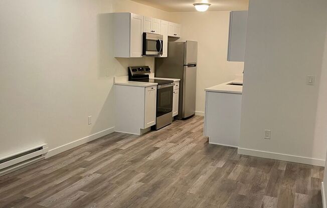 1 bed, 1 bath, 625 sqft, $1,795, Unit 24