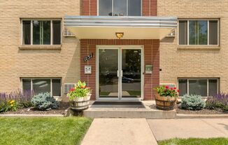 OLD TOWN LITTLETON -  GREAT LOCATION!!
