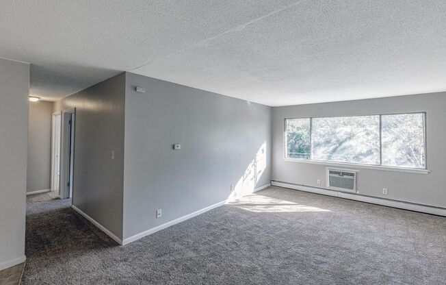 1 bed, 1 bath, 695 sqft, $825, Unit 129