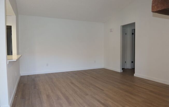 Aberdeen Duplex - 2Bd/2Ba - Remodeled - W/D - Fireplace - Garage - Fenced Patio - $1600