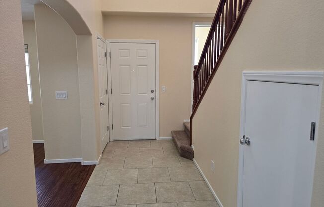 3 beds, 2.5 baths, $1,730