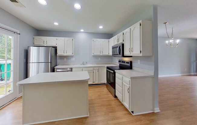 12631 Tucker Crossing Lane Charlotte, NC 28273 Convenient Steele Creek Townhome Living