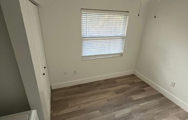 2 beds, 1 bath, 720 sqft, $1,200, Unit 154