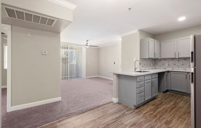 1 bed, 1 bath, 615 sqft, $1,200, Unit 322