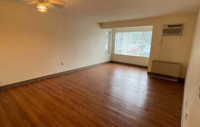 1 bed, 1 bath, 786 sqft, $825, Unit TE218X-111