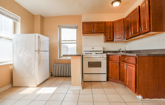 910 LAWRENCE