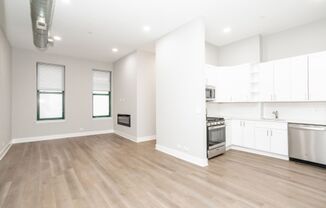 Gorgeous One Bedroom Apartment in Central Gold Coast Neighborhood