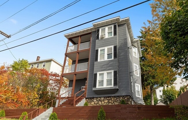 22 FRATERNAL AVE