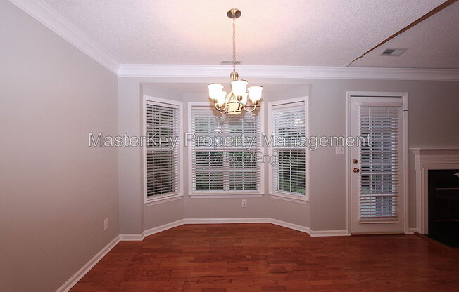 309 Hallwood Ct