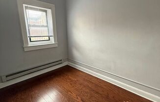 2 beds, 1 bath, $810, Unit 3720 N Pennsylvania St #26