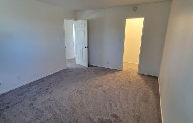 2 beds, 1 bath, 825 sqft, $2,000, Unit #4