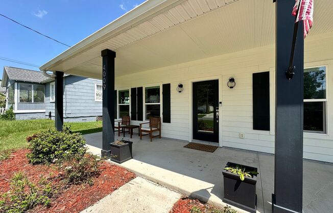 Adorable, Newer Home in Murray Hill!