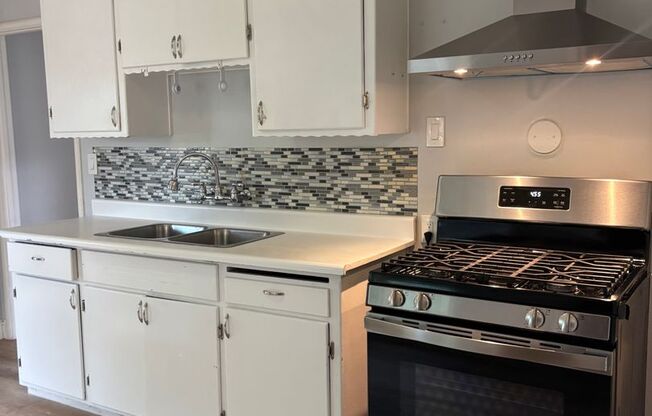 PET FRIENDLY 3 BED/1 BATH in Palo Alto Available Now