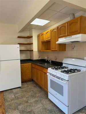 Studio, 1 bath, 500 sqft, $1,750, Unit 2REAR