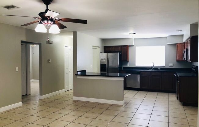 3 beds, 2 baths, $1,595